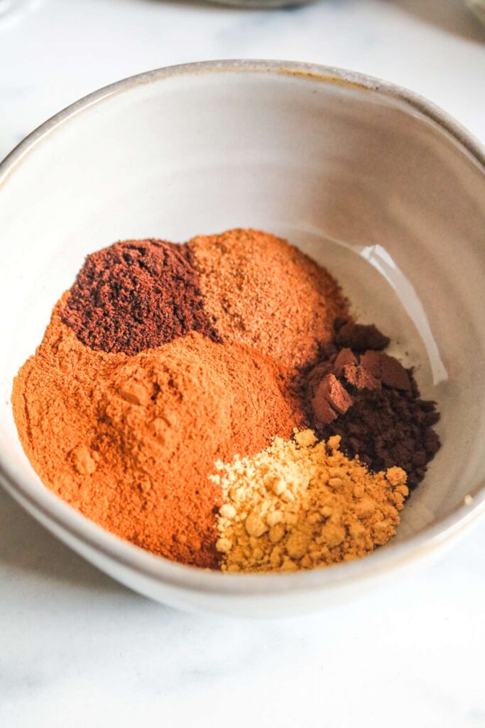 pumpkin pie spices in bowl